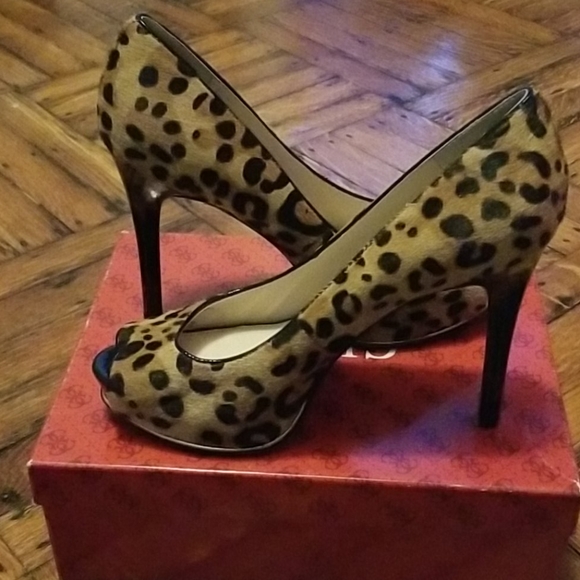Leopard Peep Toe Heels - Picture 1 of 3
